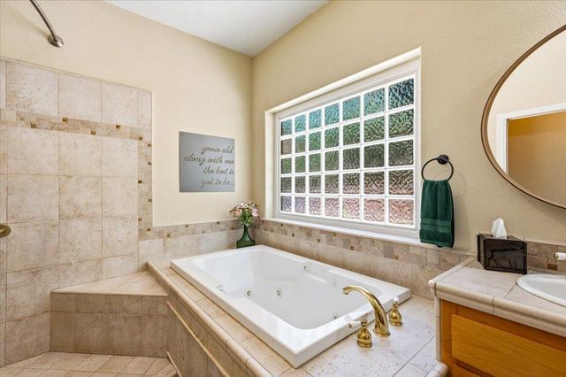 13736 Gold Country, Penn Valley, CA 95946