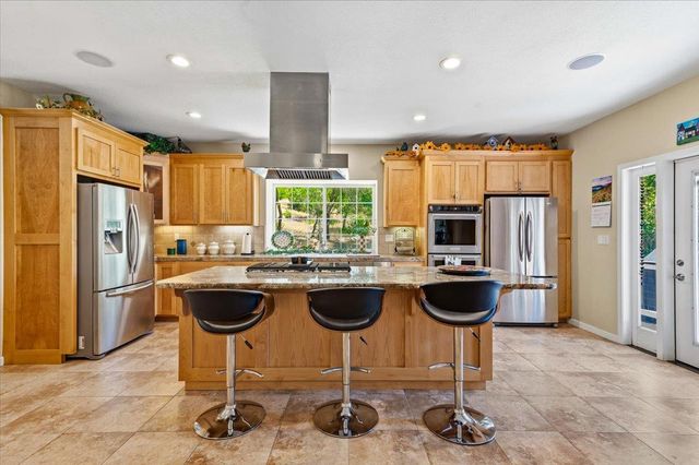 13736 Gold Country, Penn Valley, CA 95946