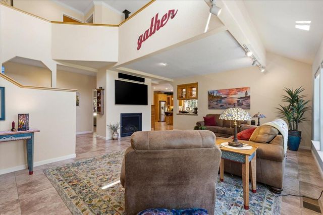 13736 Gold Country, Penn Valley, CA 95946