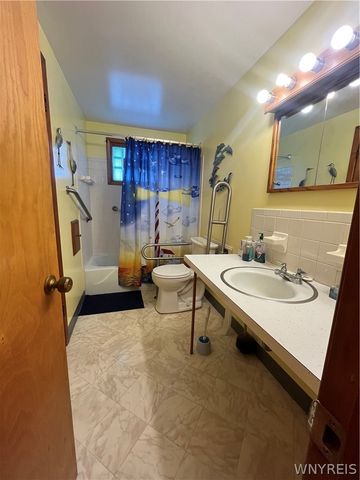 138 Cleveland Avenue, Lackawanna, NY 14218