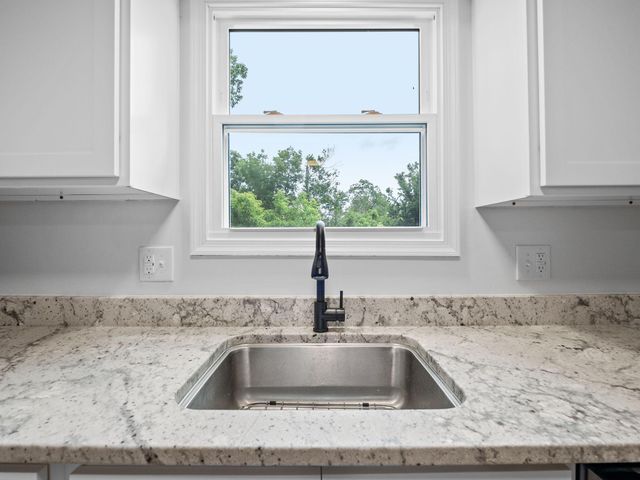 1701 Glendon RD, Salem, VA 24153