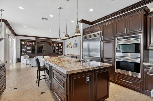 19139 2 River Lane, Boca Raton, FL 33498