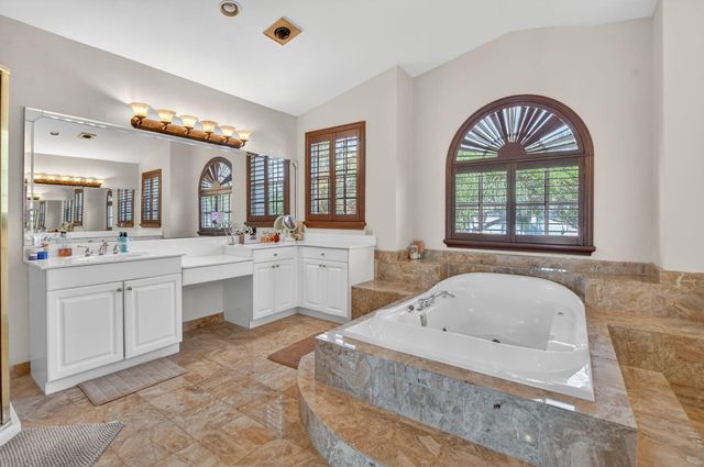 19139 2 River Lane, Boca Raton, FL 33498