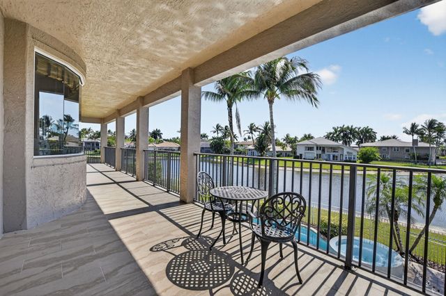 19139 2 River Lane, Boca Raton, FL 33498