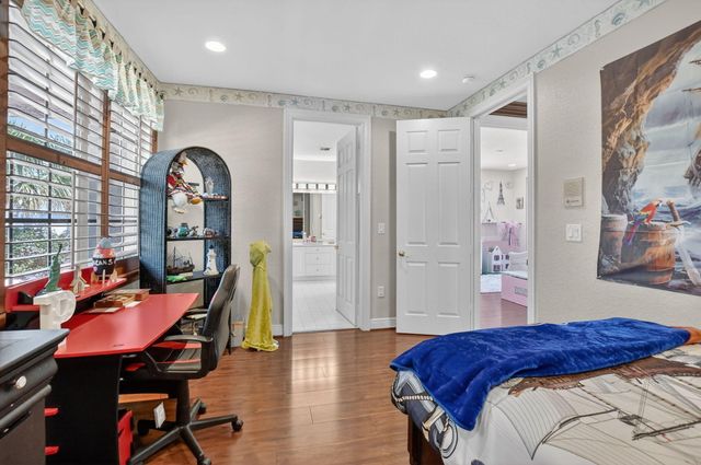 19139 2 River Lane, Boca Raton, FL 33498