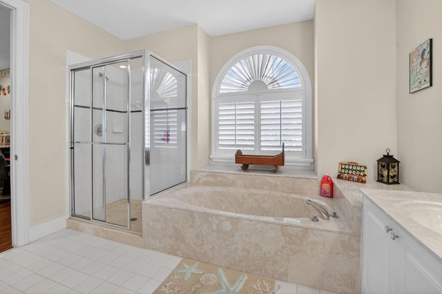 19139 2 River Lane, Boca Raton, FL 33498