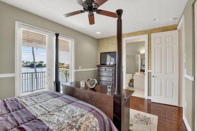 19139 2 River Lane, Boca Raton, FL 33498