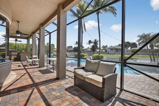 19139 2 River Lane, Boca Raton, FL 33498