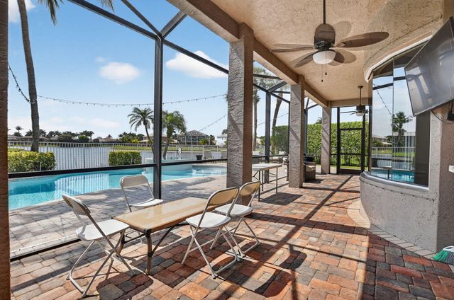 19139 2 River Lane, Boca Raton, FL 33498