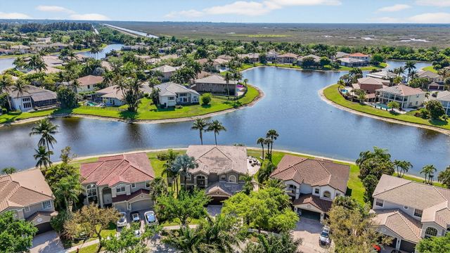 19139 2 River Lane, Boca Raton, FL 33498