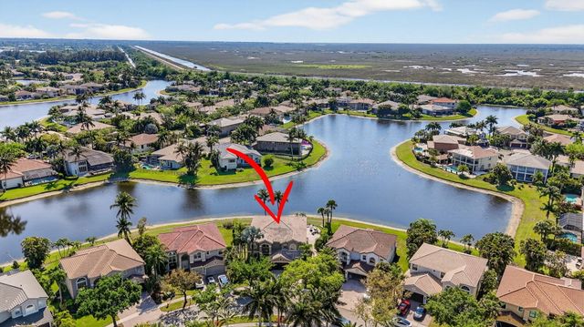 19139 2 River Lane, Boca Raton, FL 33498