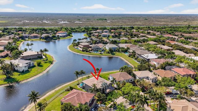 19139 2 River Lane, Boca Raton, FL 33498