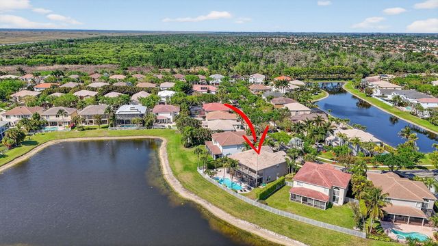 19139 2 River Lane, Boca Raton, FL 33498
