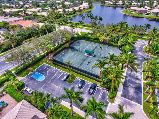 19139 2 River Lane, Boca Raton, FL 33498