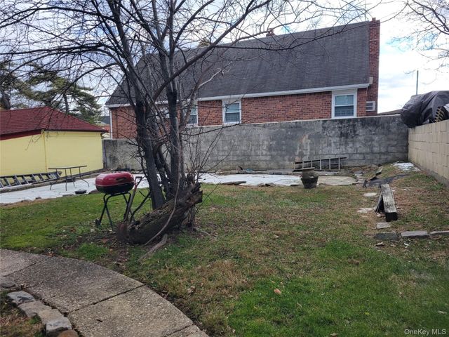 104-14 27 Avenue, East Elmhurst, NY 11369