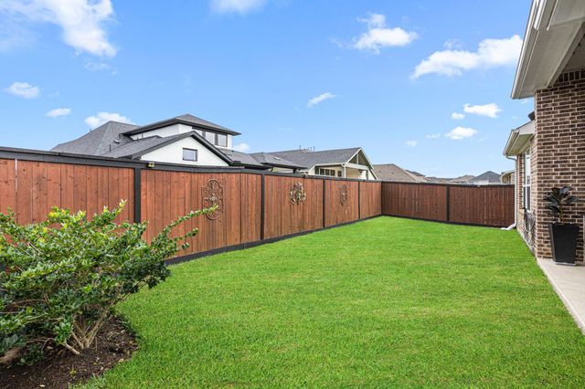 19330 Belmont Stakes Way, Tomball, TX 77377