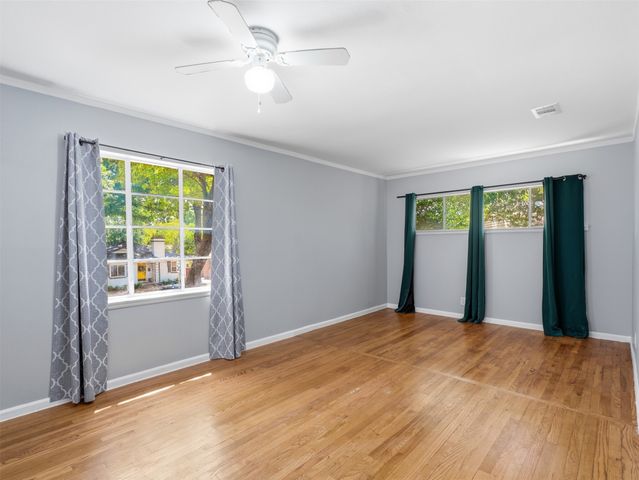 911 Reverchon Drive, Dallas, TX 75211