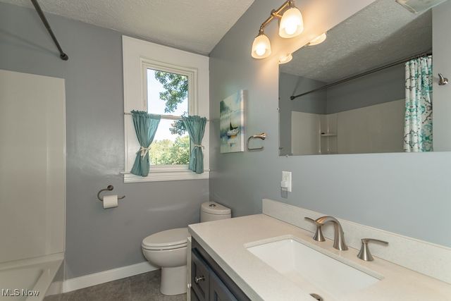 7328 Harmon Road, Conneaut, OH 44030