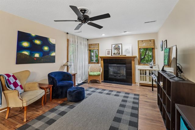 401 SE Lowell Drive 3, Ankeny, IA 50021