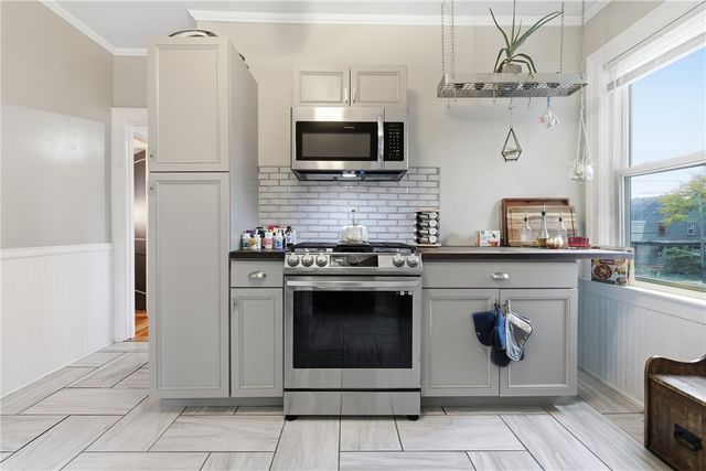 642 Hope Street, Providence, RI 02906