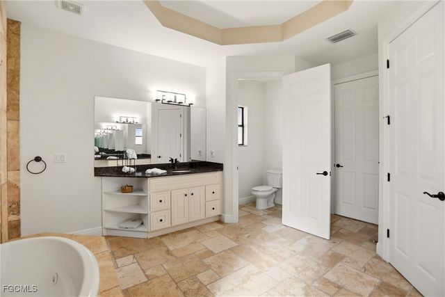 2133 SW 43rd LN, Cape Coral, FL 33914