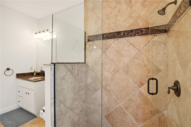 2133 SW 43rd LN, Cape Coral, FL 33914