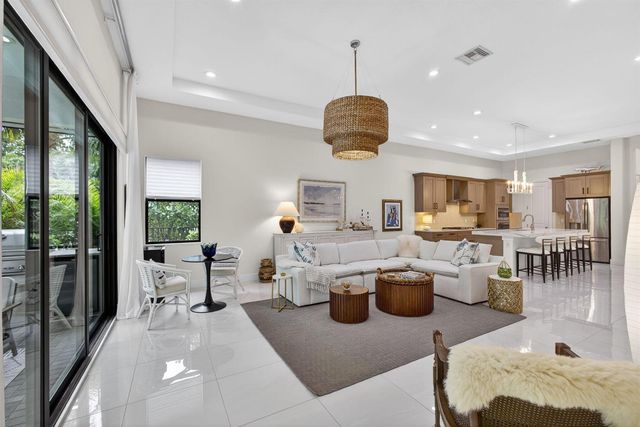 5606 Delacroix Terrace, Palm Beach Gardens, FL 33418