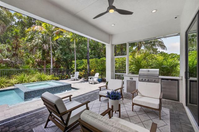 5606 Delacroix Terrace, Palm Beach Gardens, FL 33418