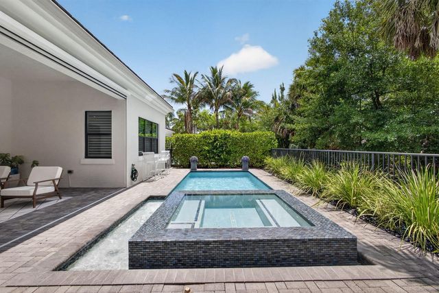 5606 Delacroix Terrace, Palm Beach Gardens, FL 33418