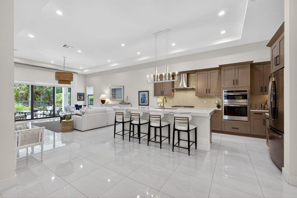 5606 Delacroix Terrace, Palm Beach Gardens, FL 33418