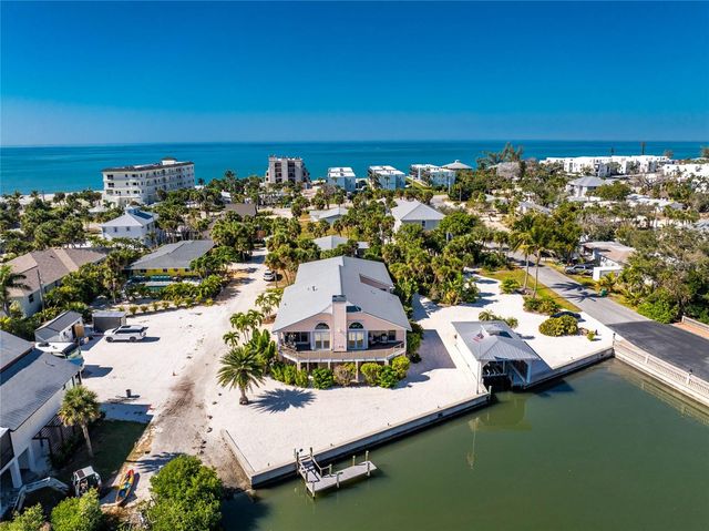 2805 N BEACH ROAD B, Englewood, FL 34223