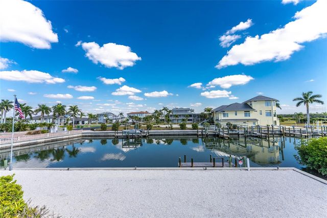 2805 N BEACH ROAD B, Englewood, FL 34223