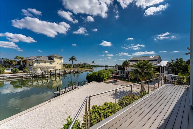 2805 N BEACH ROAD B, Englewood, FL 34223