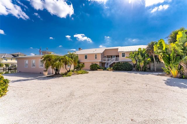 2805 N BEACH ROAD B, Englewood, FL 34223