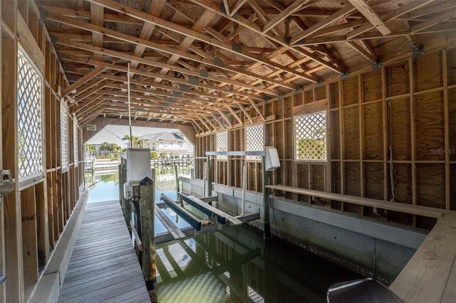 2805 N BEACH ROAD B, Englewood, FL 34223