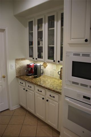 1901 Edgewater Drive, Friendswood, TX 77546