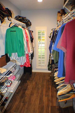 1901 Edgewater Drive, Friendswood, TX 77546