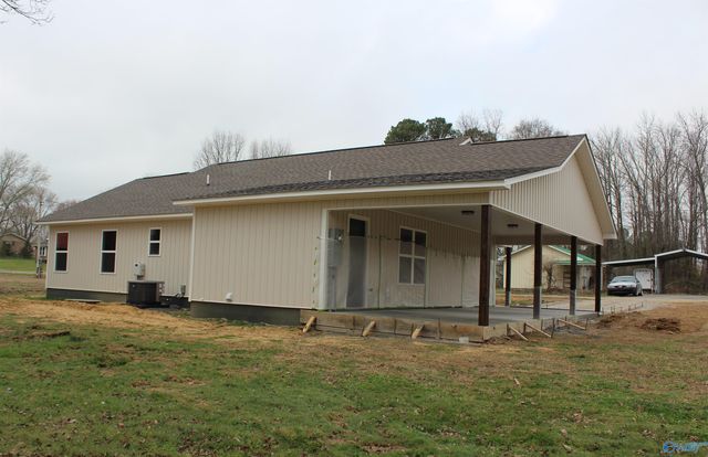 144 Friar Tuck Way, Fyffe, AL 35971