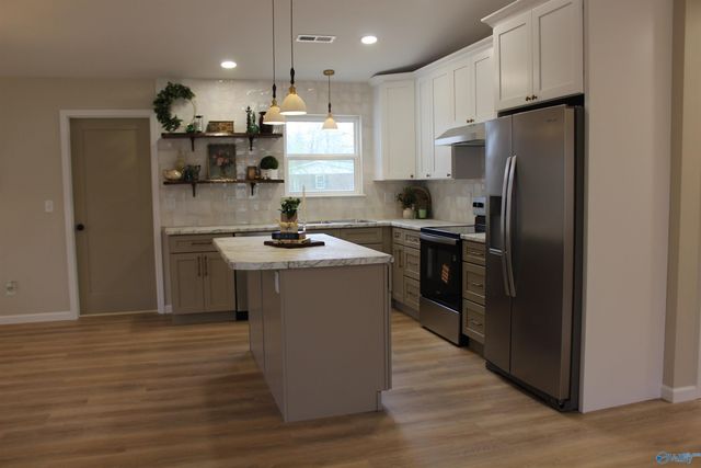 144 Friar Tuck Way, Fyffe, AL 35971