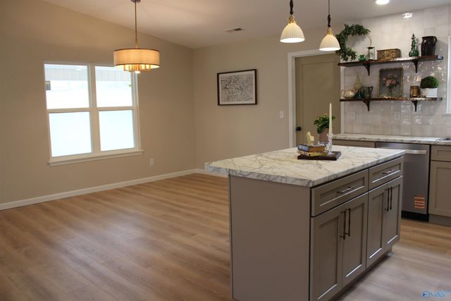 144 Friar Tuck Way, Fyffe, AL 35971