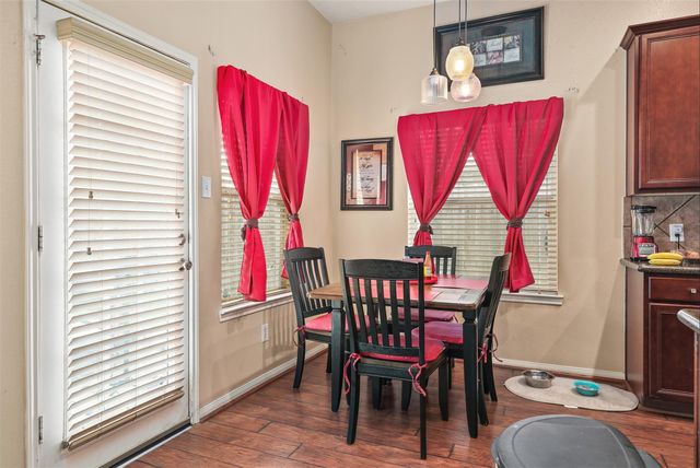 4906 Chase Stone Drive, Bacliff, TX 77518