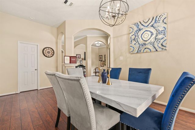 4906 Chase Stone Drive, Bacliff, TX 77518