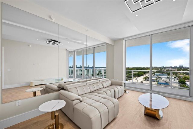 220 Lake Shore Drive 917, Lake Park, FL 33403