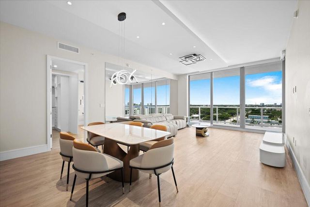 220 Lake Shore Drive 917, Lake Park, FL 33403