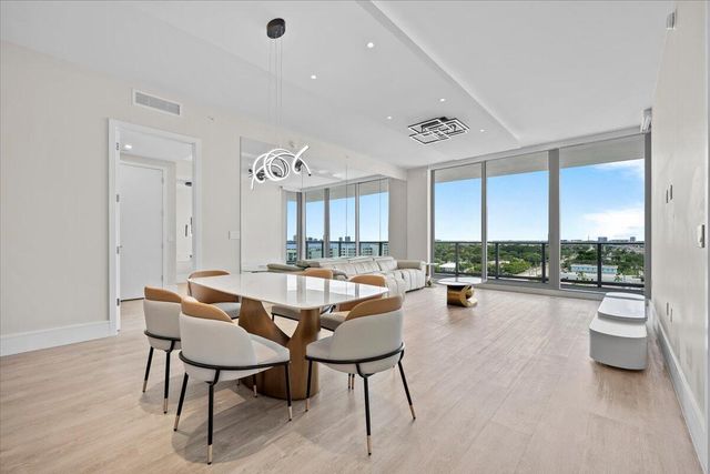 220 Lake Shore Drive 917, Lake Park, FL 33403