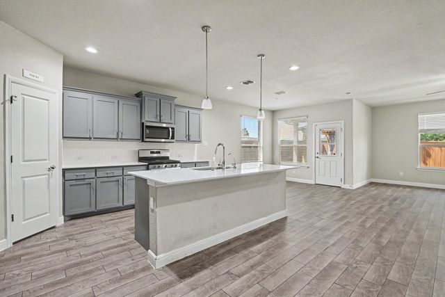 540 Dunmore Drive, Fort Worth, TX 76052