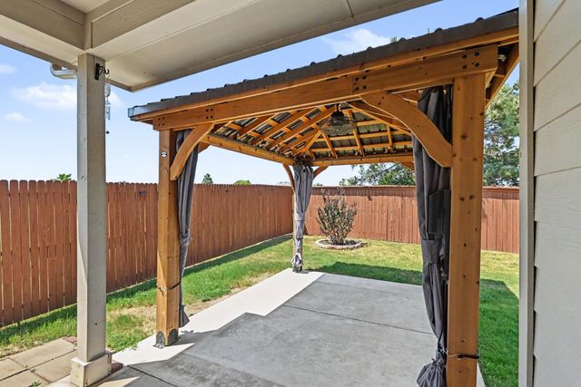 540 Dunmore Drive, Fort Worth, TX 76052