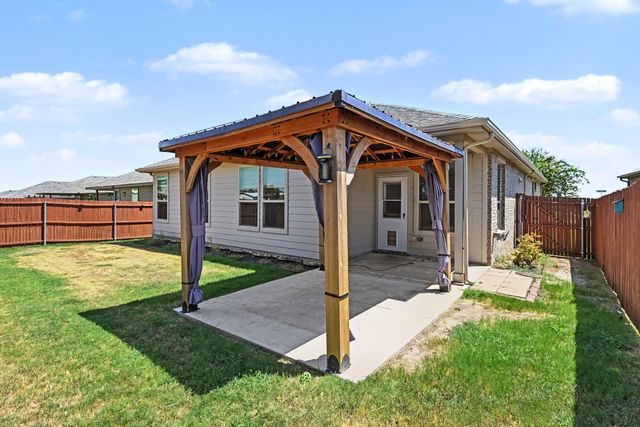 540 Dunmore Drive, Fort Worth, TX 76052