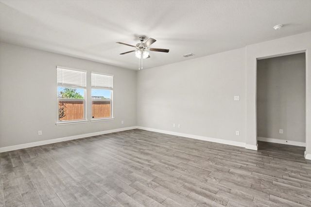 540 Dunmore Drive, Fort Worth, TX 76052