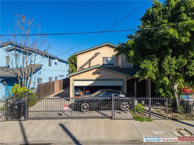8410 S Grand, Los Angeles, CA 90003
